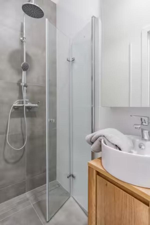 Kawalerka W Srodmiesciu 22 Apartment Лодз Екстериор снимка